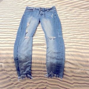 Ultimate stretch Cropped Legging mid rise jeans